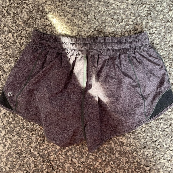 Lululemon hotty hot shorts - Picture 2 of 4